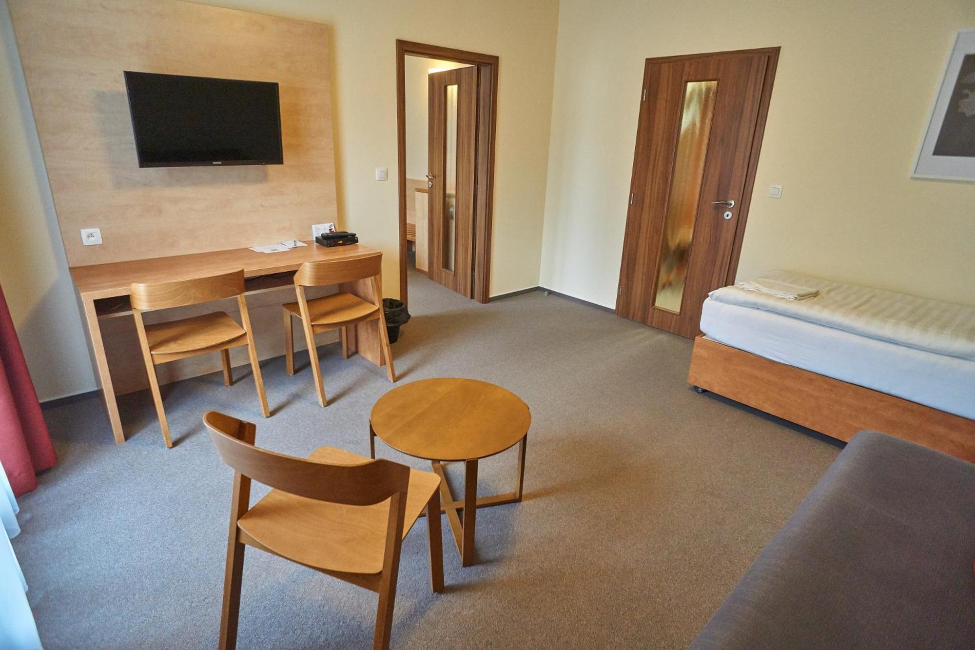 Hotel Toc Lipová-lázně Kültér fotó