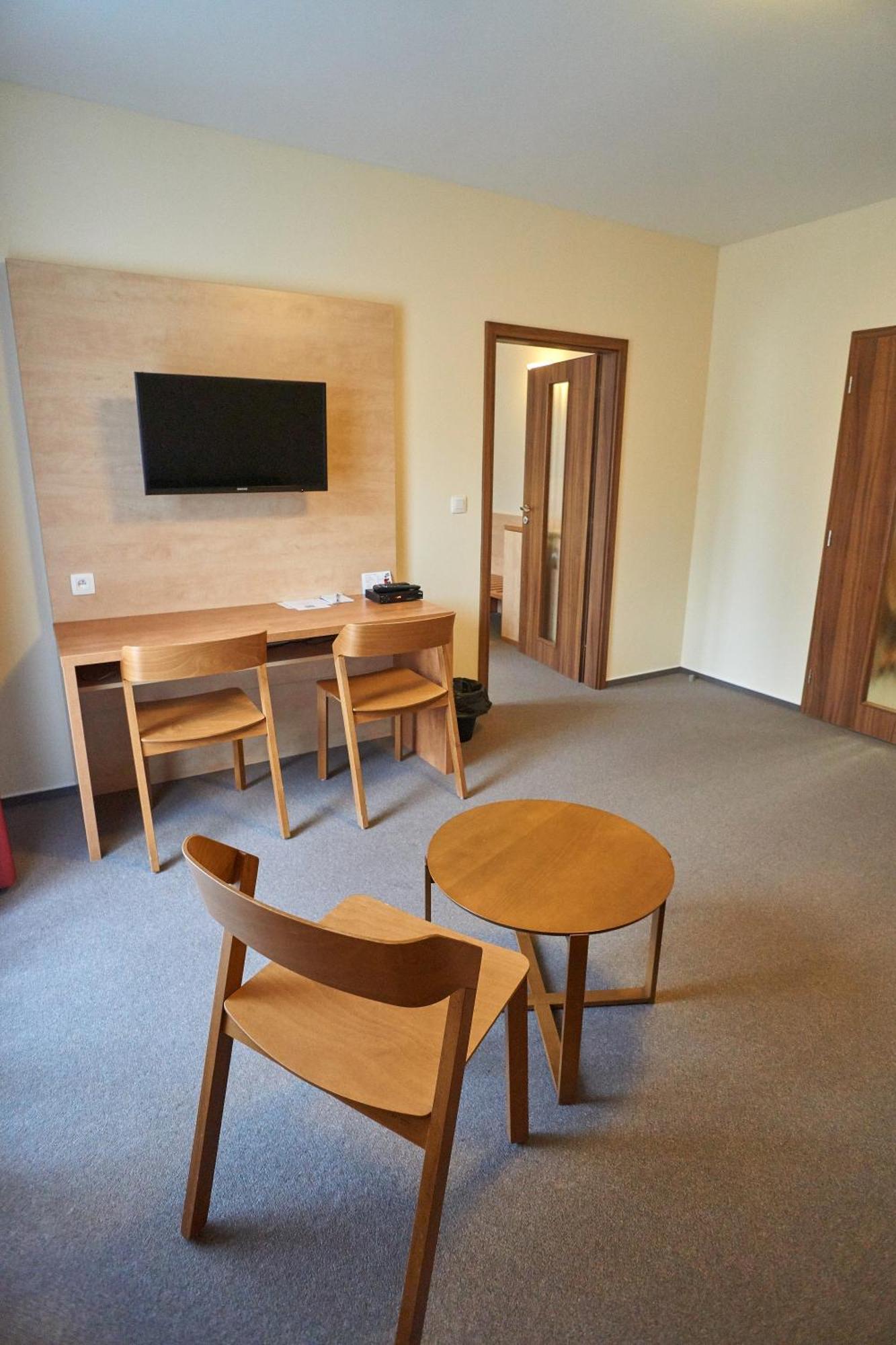 Hotel Toc Lipová-lázně Kültér fotó
