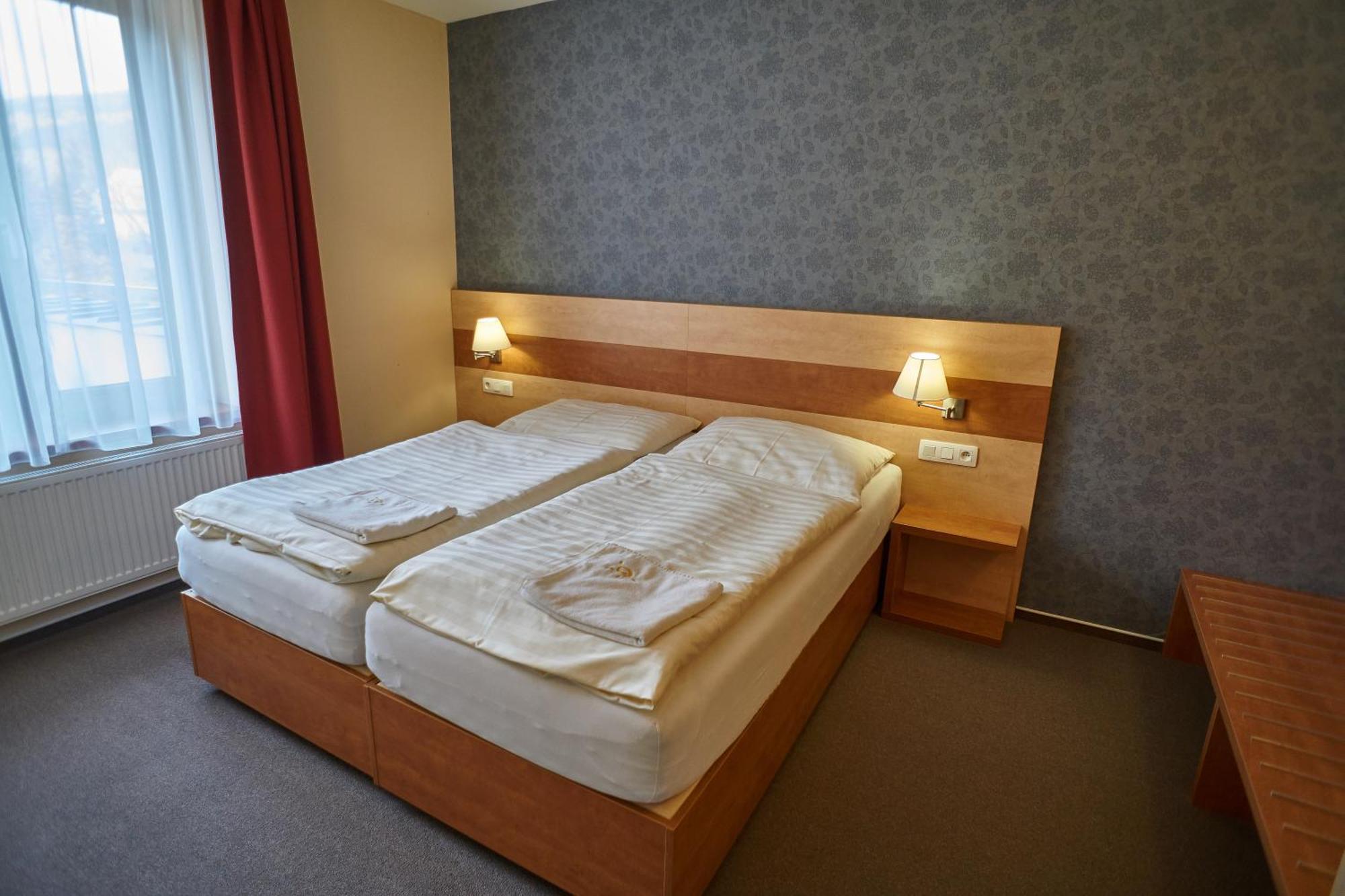Hotel Toc Lipová-lázně Kültér fotó