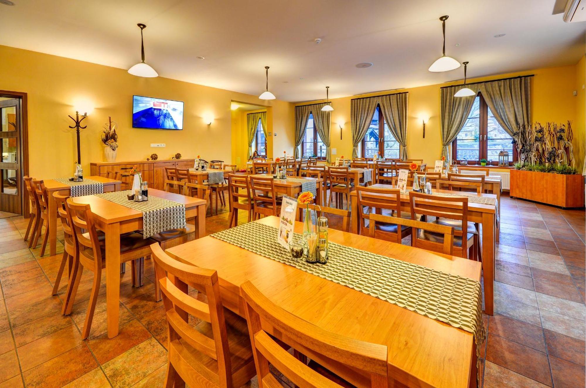 Hotel Toc Lipová-lázně Kültér fotó