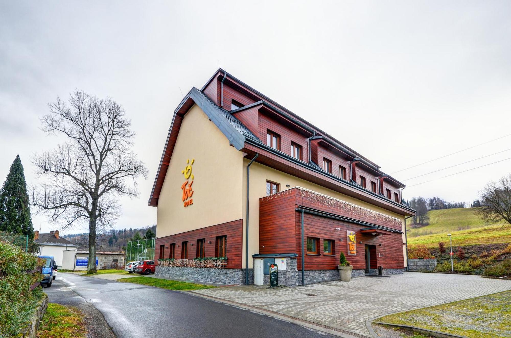 Hotel Toc Lipová-lázně Kültér fotó