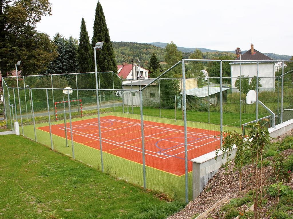 Hotel Toc Lipová-lázně Kültér fotó