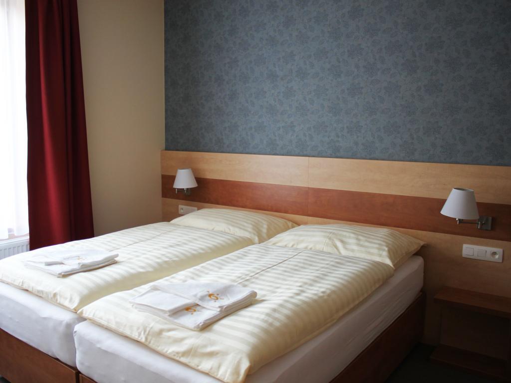 Hotel Toc Lipová-lázně Kültér fotó