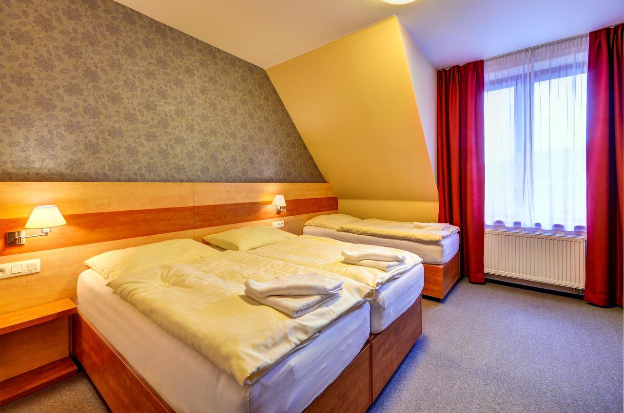Hotel Toc Lipová-lázně Kültér fotó