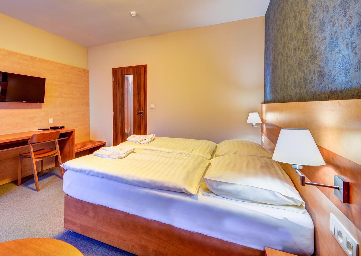 Hotel Toc Lipová-lázně Kültér fotó